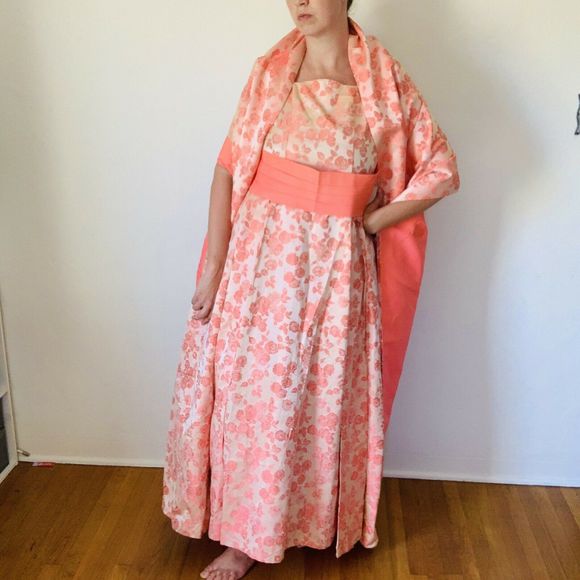 Vintage 1960s Peach Brocade Gown - Picture 10 of 10